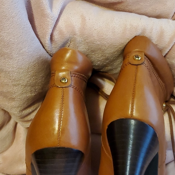 NWOT Lauren Ralph Lauren Boots. Accepting fair offers. - Picture 4 of 7